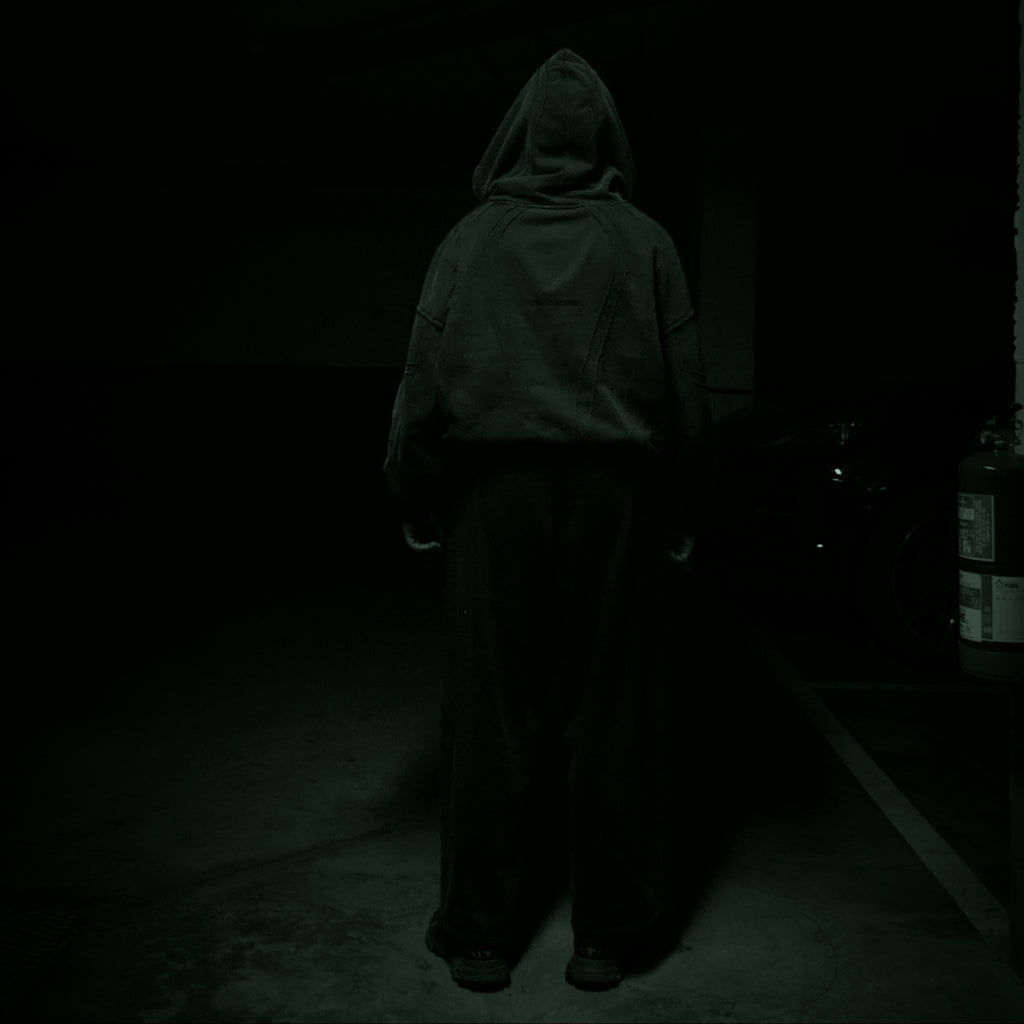 "BLACK COVEN" ZIPPER HOODIE